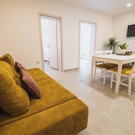 Gotar Apartment With Garden Kobarid Buitenkant foto