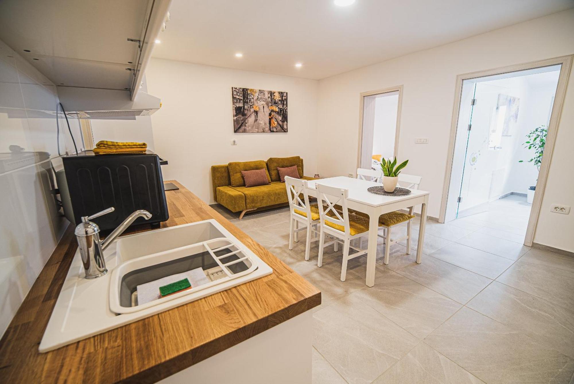 Gotar Apartment With Garden Kobarid Buitenkant foto