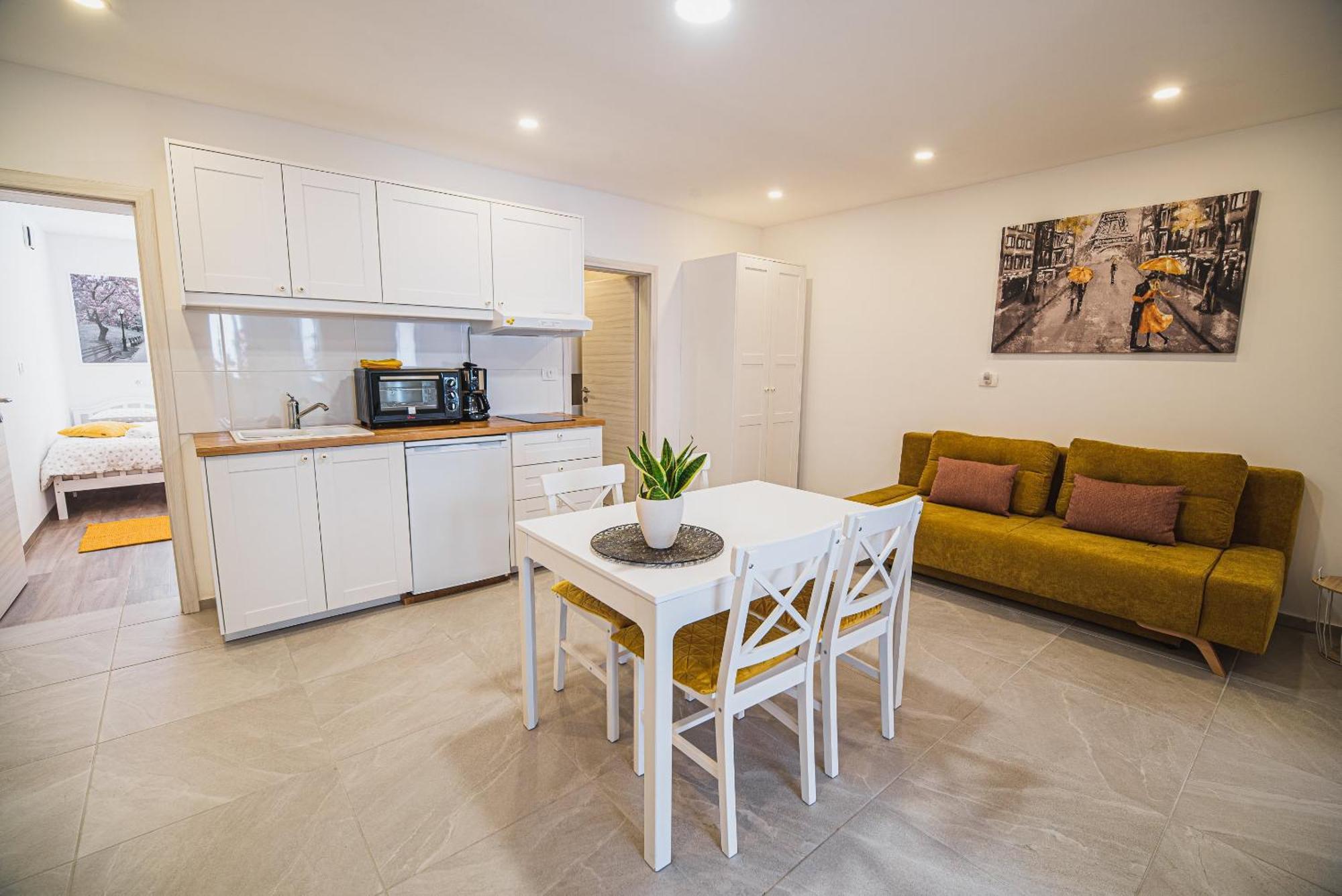 Gotar Apartment With Garden Kobarid Buitenkant foto